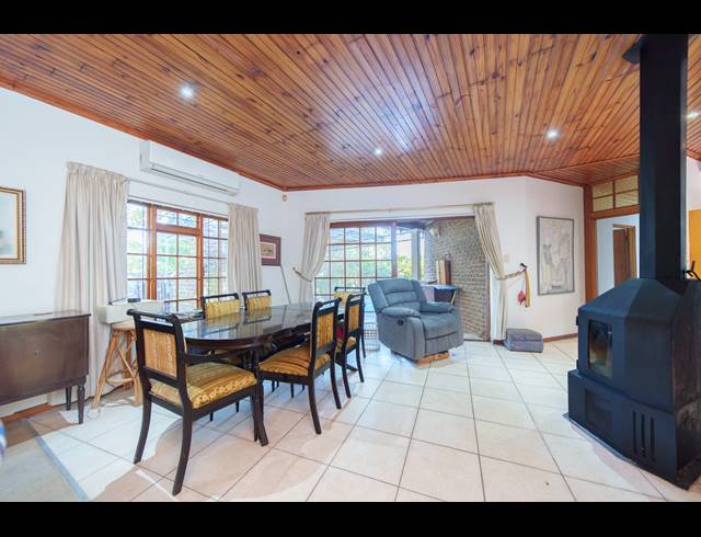 3 BEDROOM HOUSE FOR SALE IN BONZA BAY